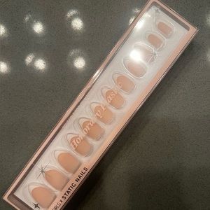 Static Press-on Nails